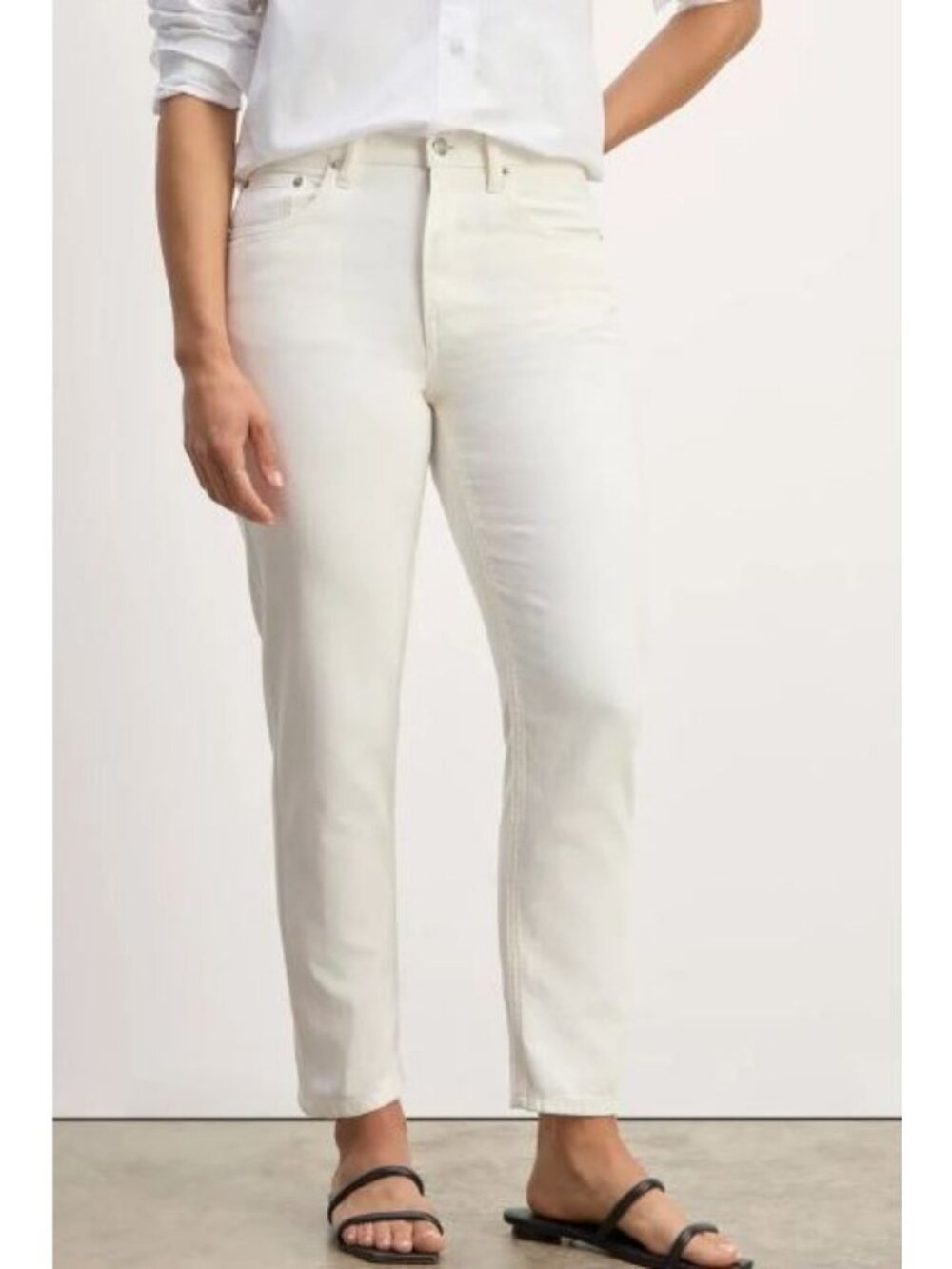 Everlane The Super Soft Relaxed Runaround Jean Bone Size 32 NWT